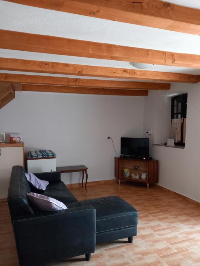 Holiday Home Loznati Црес Экстерьер фото