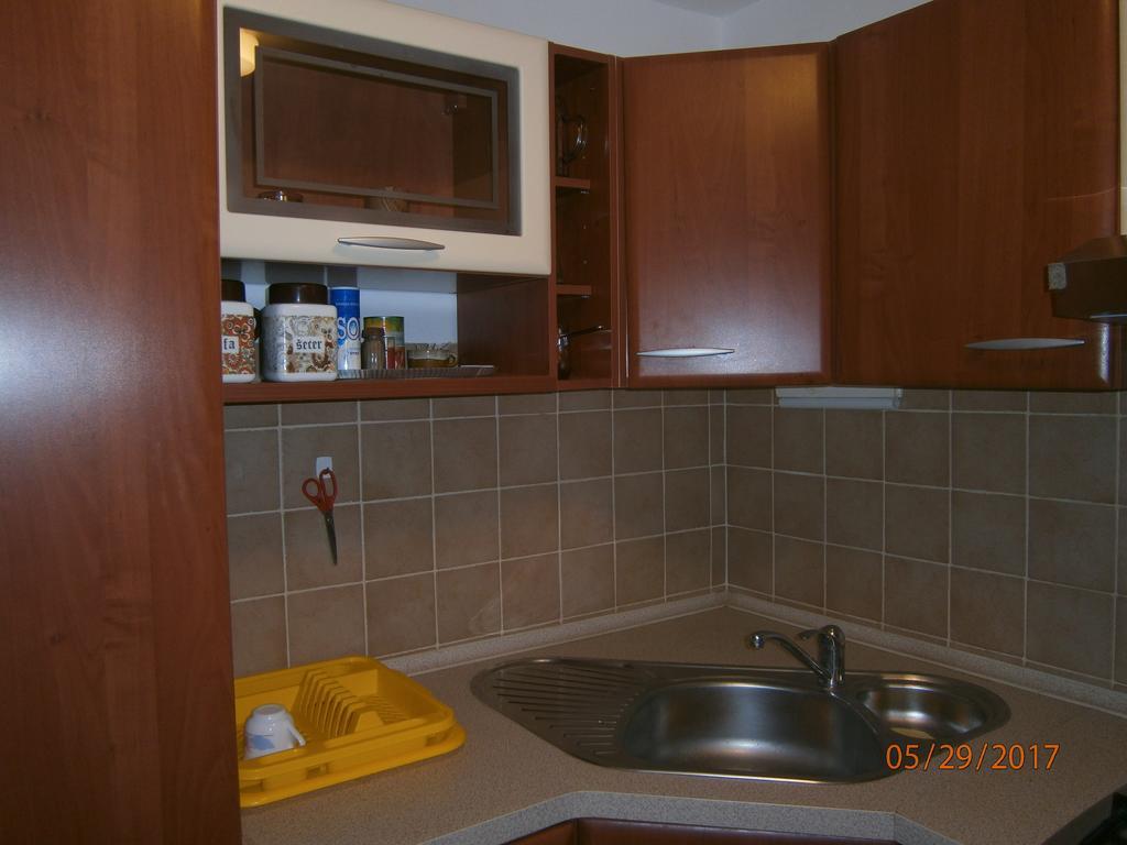 Holiday Home Loznati Црес Экстерьер фото