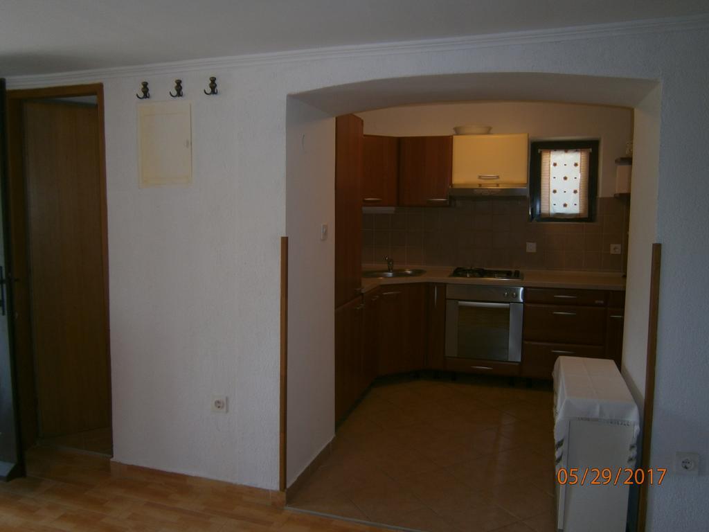Holiday Home Loznati Црес Экстерьер фото